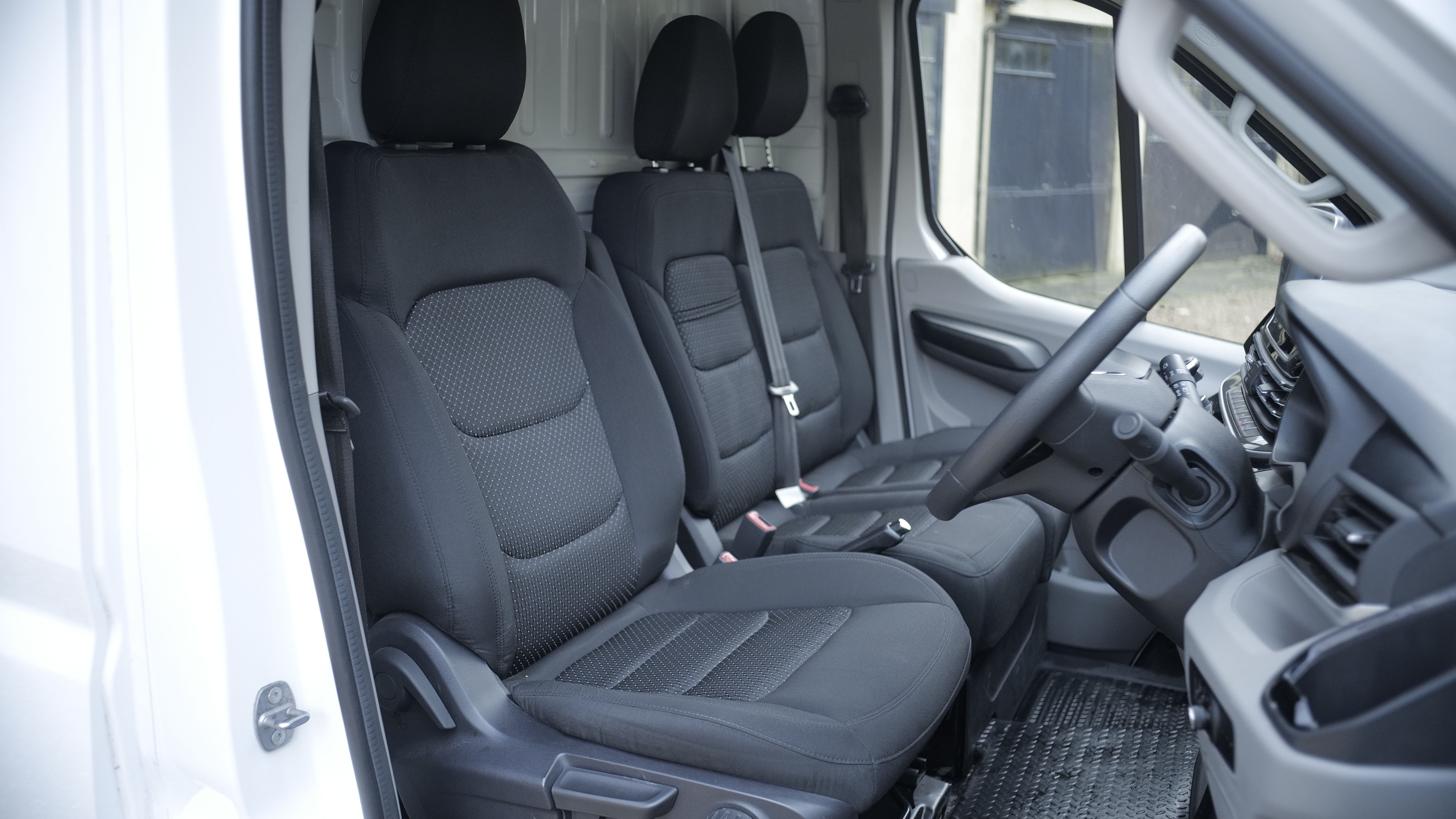 MAXUS E DELIVER 9 MWB ELECTRIC FWD 150kW High Roof Van 88kWh Auto